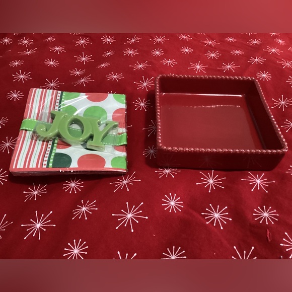 New Holiday Ceramic Napkin Holder with Napkins & Napkin Weight - Picture 3 of 4